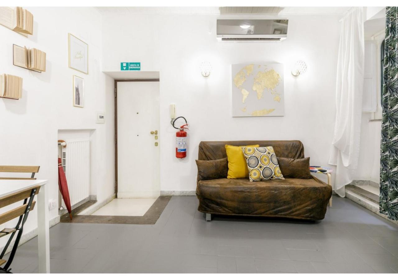 Pied-A-Terre Domusuite Rhome Colosseo Roma Exterior foto